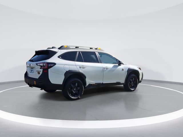 Used 2023 Crystal White Pearl Subaru Wilderness image 8