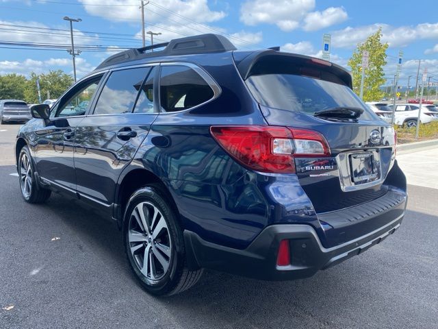 2018 Subaru Outback 2.5i 8