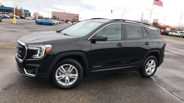 2023 GMC Terrain SLE 4