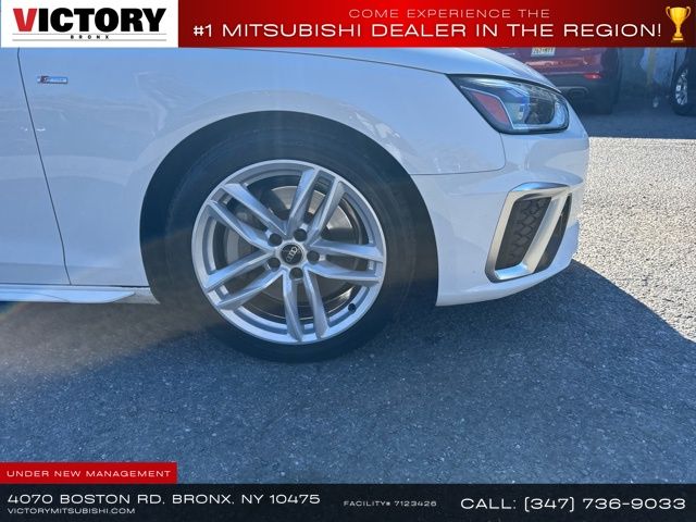 2022 Audi A4 45 S line Premium Plus photo