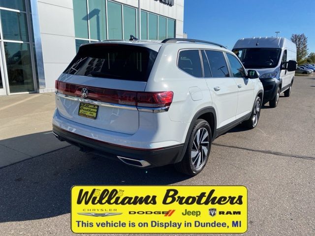 2024 Volkswagen Atlas 2.0T SE w/Technology - Aurora Red Metallic exterior view 5