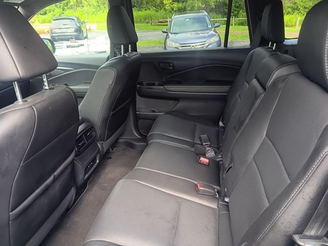 Used 2025 Honda Passport SUV