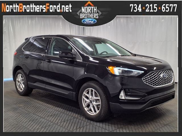 2023 Ford Edge