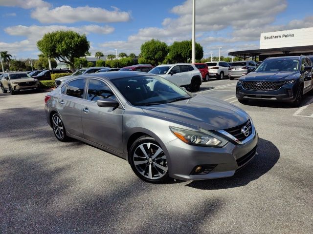 2017 Nissan Altima 2.5 SR 2