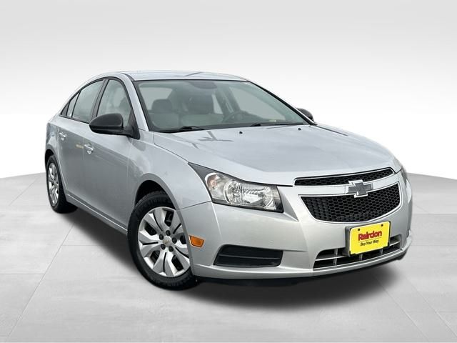 2014 Chevrolet Cruze LS Sedan FWD