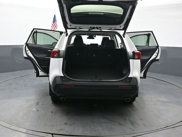 2021 Toyota RAV4 XLE 51