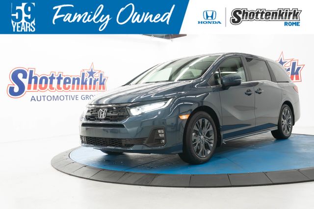2026 Honda Odyssey Touring's photo