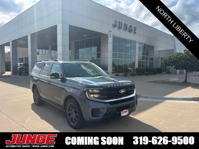Nocturnal Blue Metallic 2027 Ford Expedition SUV / Crossover Four-Wheel Drive Automatic