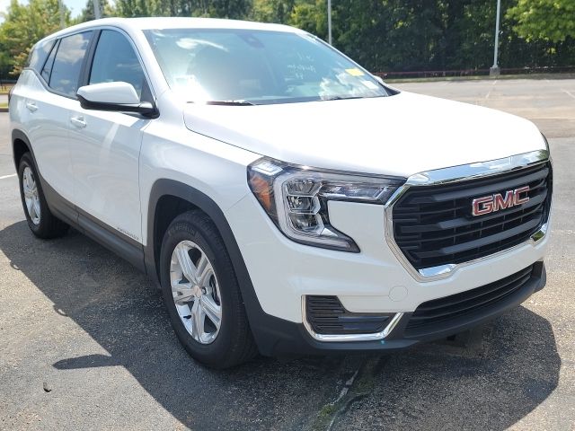 Summit White 2024 GMC Terrain SUV / Crossover Front-Wheel Drive 9-Speed Automatic