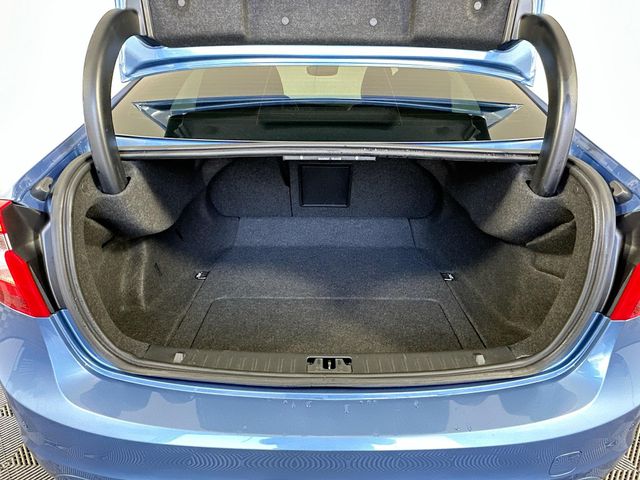 Thumbnail: 2015 Volvo S60 - 27