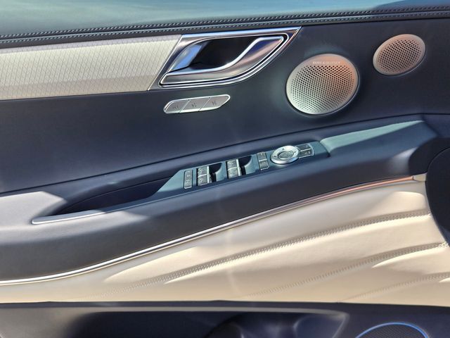2027 Genesis GV80
