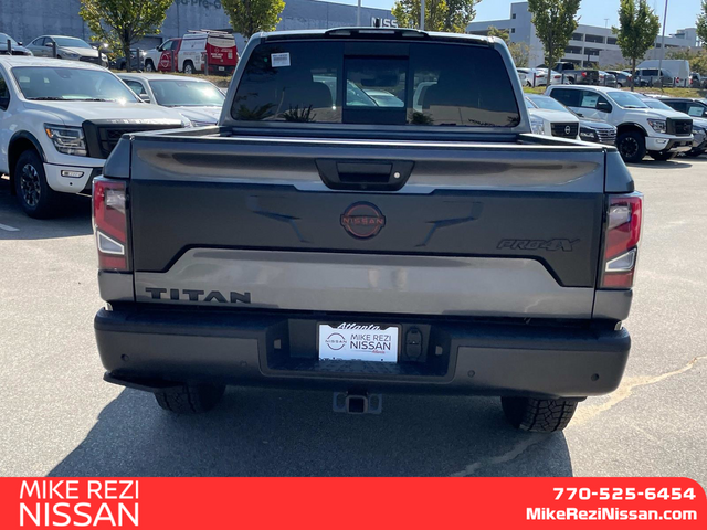 2024 Nissan Titan PRO-4X 3