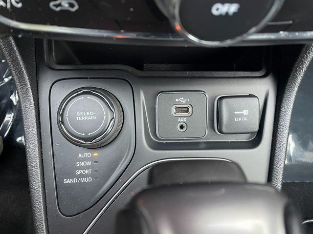 used 2020 Jeep Cherokee car, priced at $14,683