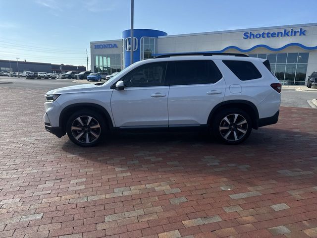 Used 2025 Honda Pilot SUV
