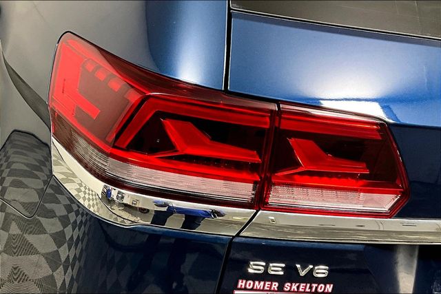 2022 Volkswagen Atlas 3.6L V6 SE w/Technology photo