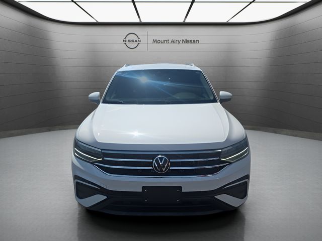 White 2024 Volkswagen Tiguan SE 4Motion SUV / Crossover All-Wheel Drive 8-Speed Automatic