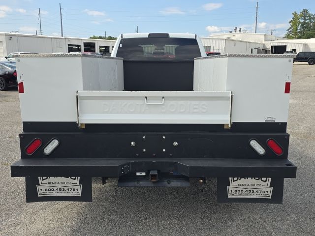 2024 Ram 3500 SLT:B01822