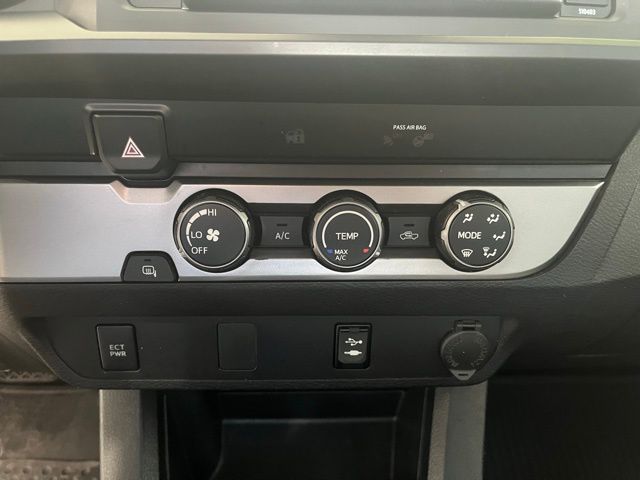 2019 Toyota Tacoma SR photo