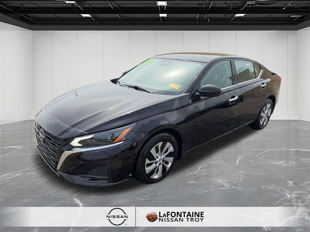 2023 Nissan Altima 2.5 S
