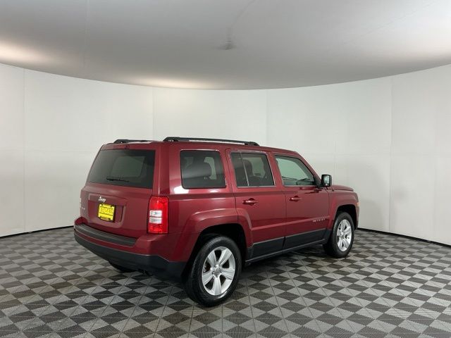 Used 2012 Red Jeep Sport image 5
