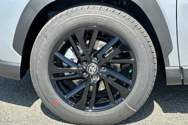 New 2026 Silver Toyota Hybrid XSE image 33