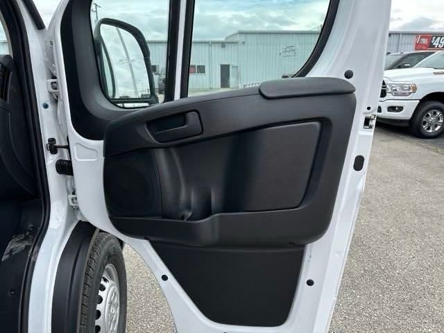 2024 Ram ProMaster 2500 High Roof 15