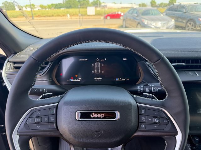new 2026 Jeep Grand Cherokee car, priced at $37,525