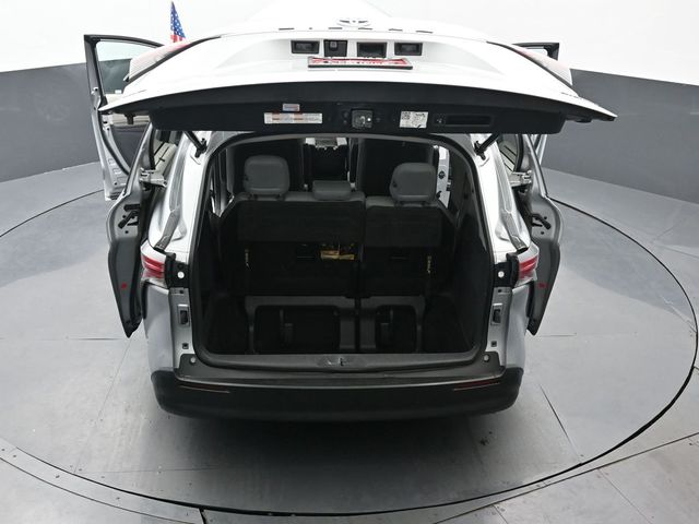 2021 Toyota Sienna XLE 55