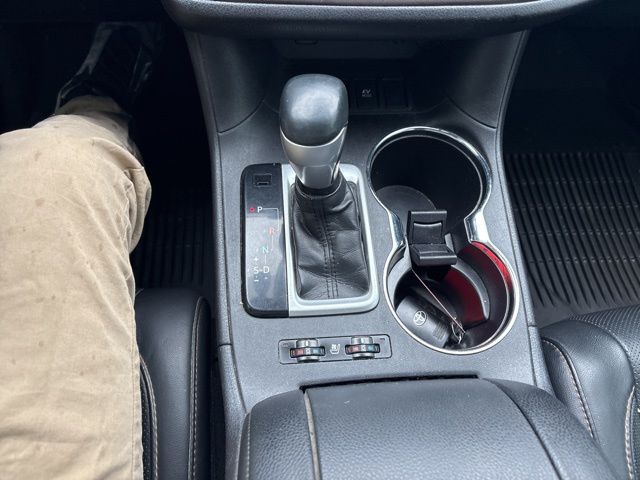 2019 Midnight Black Metallic Toyota Highlander Hybrid Limited AWD SUV