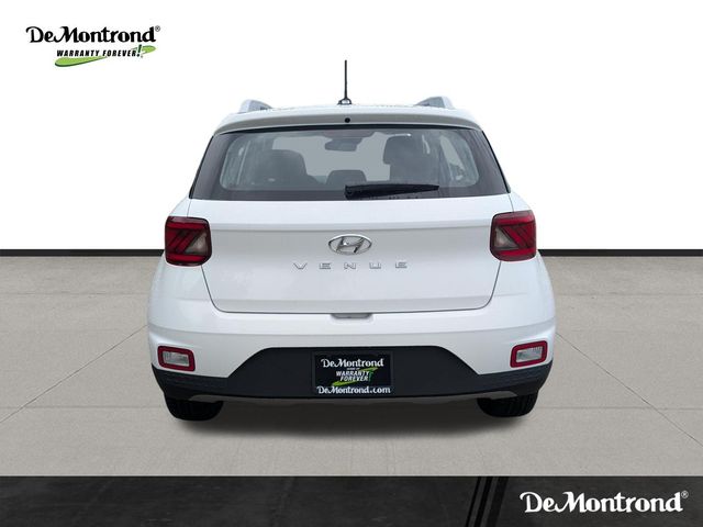 2026 Hyundai Venue SEL White at Baytown Hyundai