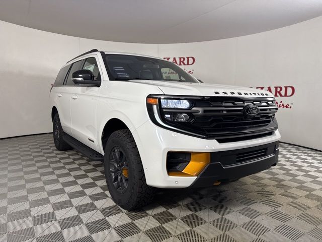2025 Star White Metallic Tri-Coat Ford Expedition SUV