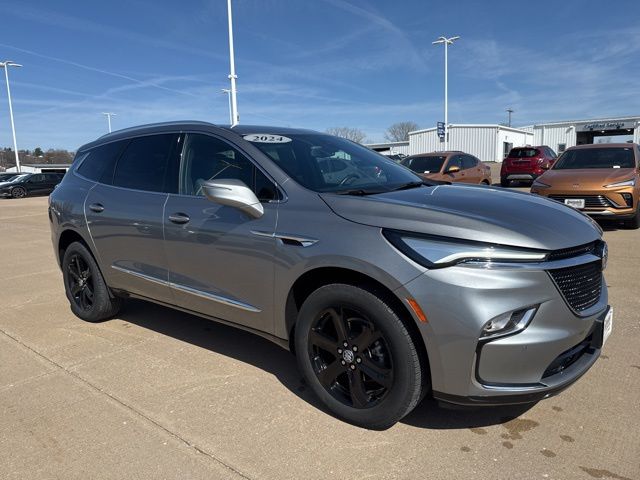 2024 Buick Enclave Essence FWD