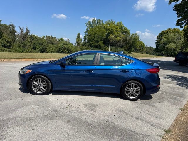 Used 2018 Blue Hyundai Value Edition image 4