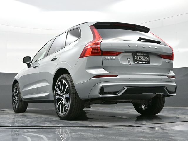2025 Volvo XC60  photo