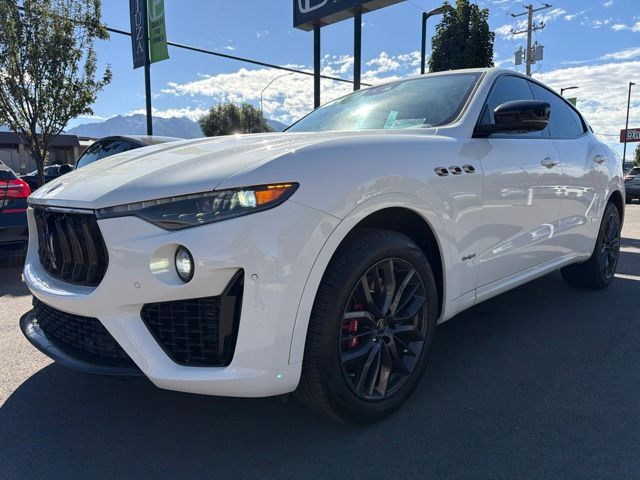 White 2020 Maserati Levante SUV / Crossover All-Wheel Drive 8-Speed Automatic