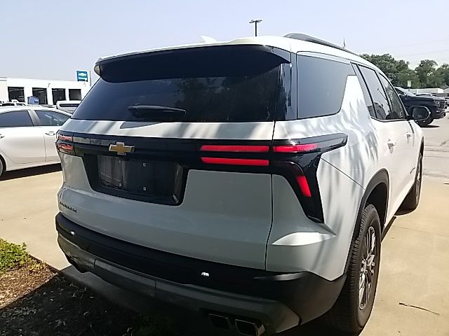 Used 2025 Chevrolet Traverse SUV