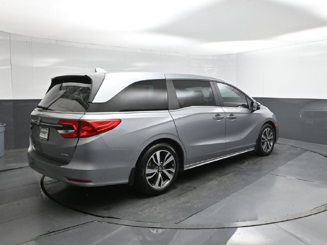 Used 2024 Honda Odyssey Van