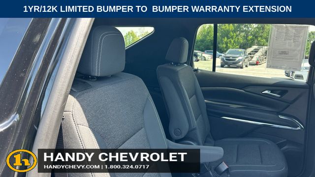 Used 2025 Chevrolet Traverse SUV