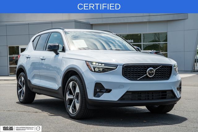 Cloud Blue 2026 Volvo XC40 SUV / Crossover All-Wheel Drive Automatic