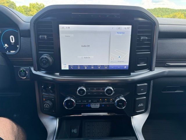 Used 2023 White Ford Platinum image 27
