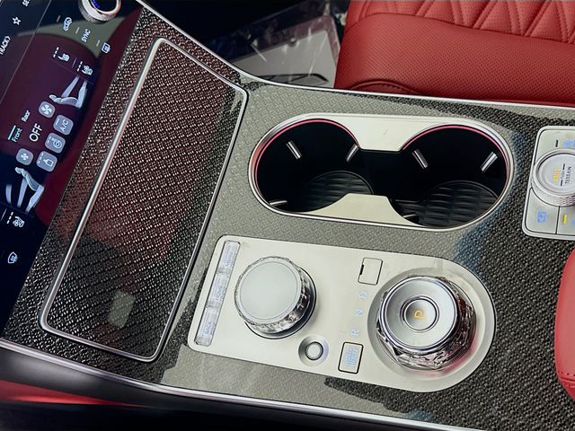 Thumbnail: 2026 Genesis GV80 - 15