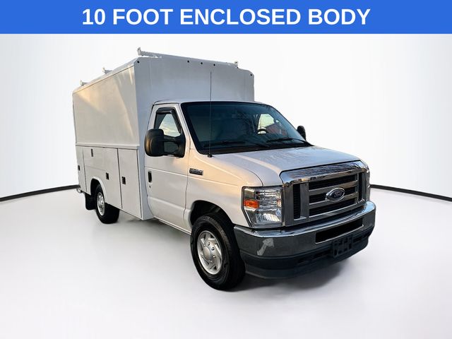 2021 Ford E-Series Chassis E-350 SD Cutaway SB RWD