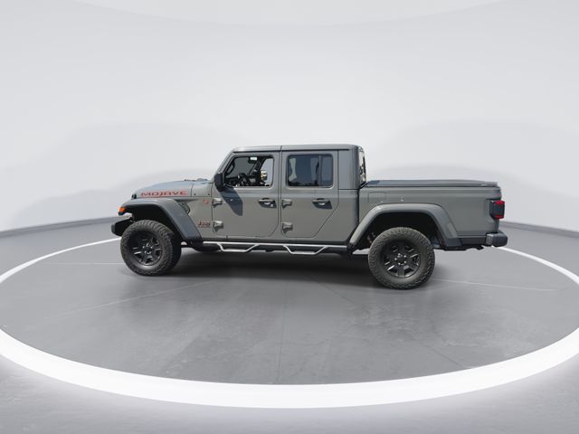 Used 2021 Gray Jeep Mojave image 6