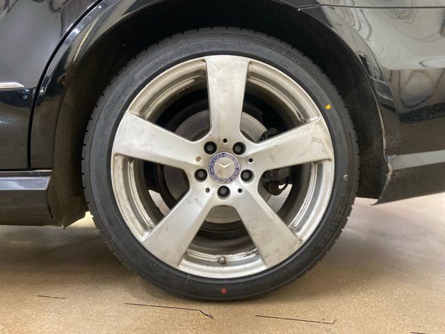 2011 Mercedes-Benz E 350 thumbnail 13