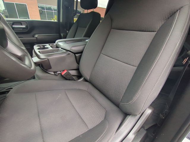 Used 2023 White Chevrolet Custom image 27