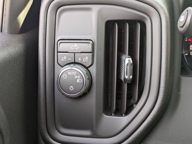 2025 Chevrolet Silverado 1500 WT photo