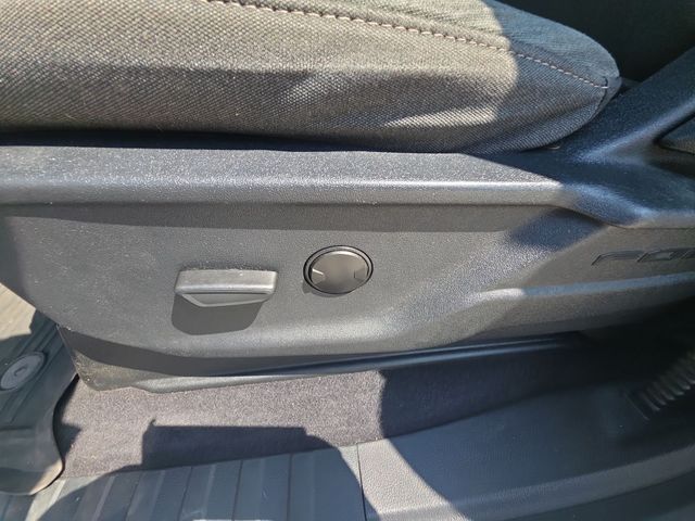 Used 2023 White Ford XLT image 12