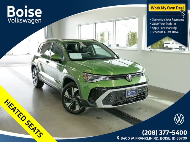 2025 Volkswagen Taos SE 4Motion
