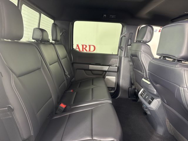 2025 Oxford White Ford F-150 XLT 4X4 Truck
