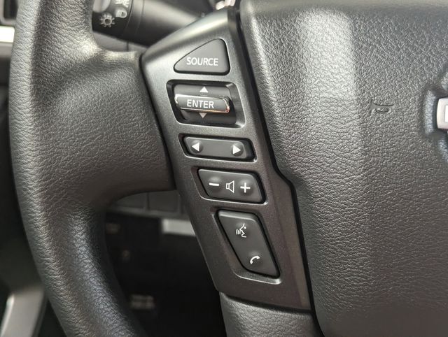 2025 Nissan Frontier SV photo